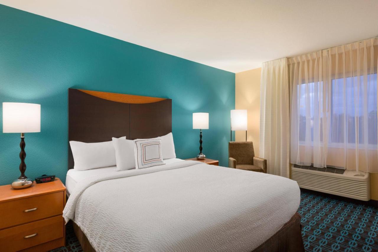 Comfort Inn & Suites Westfield Εξωτερικό φωτογραφία
