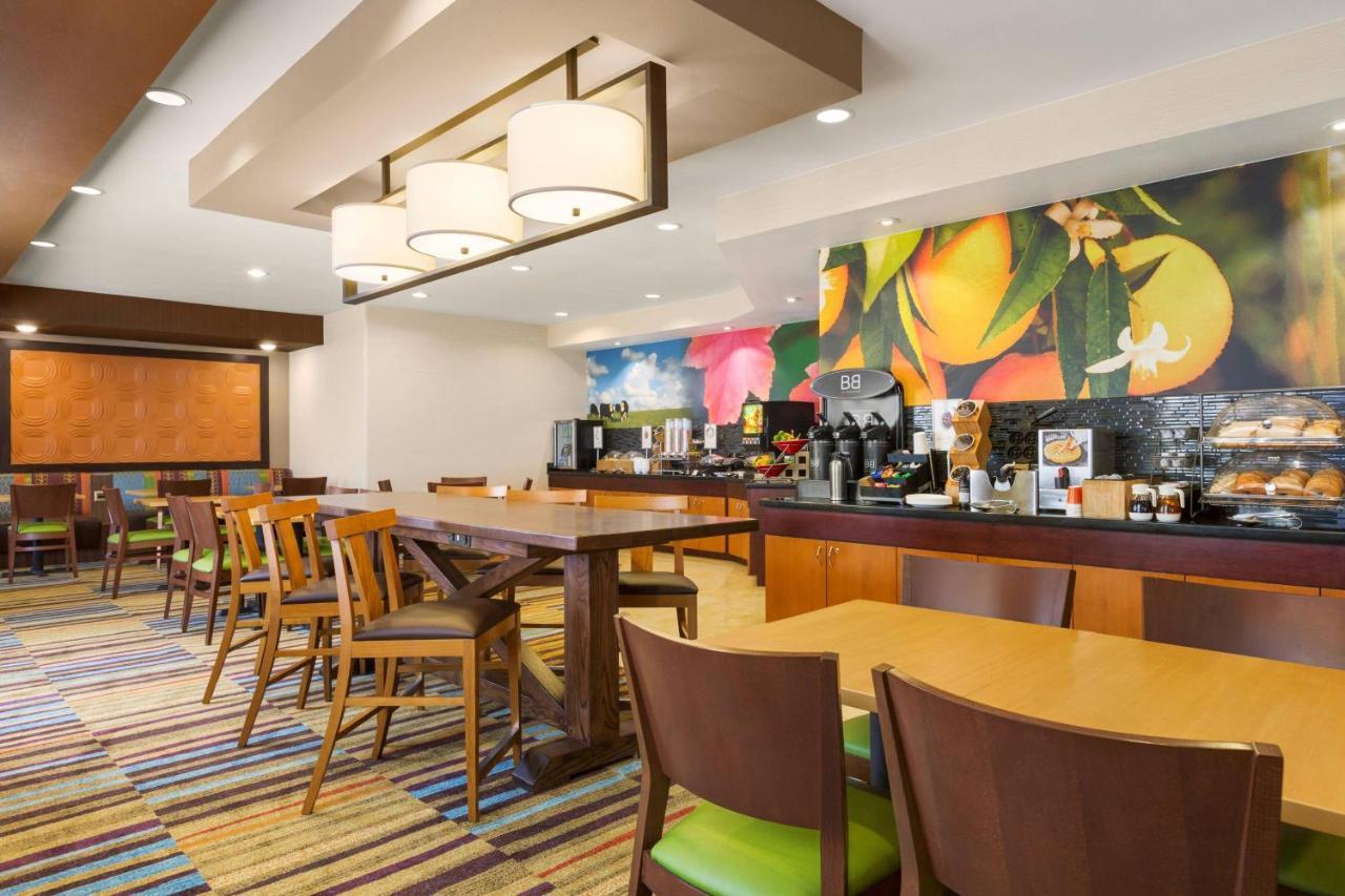 Comfort Inn & Suites Westfield Εξωτερικό φωτογραφία